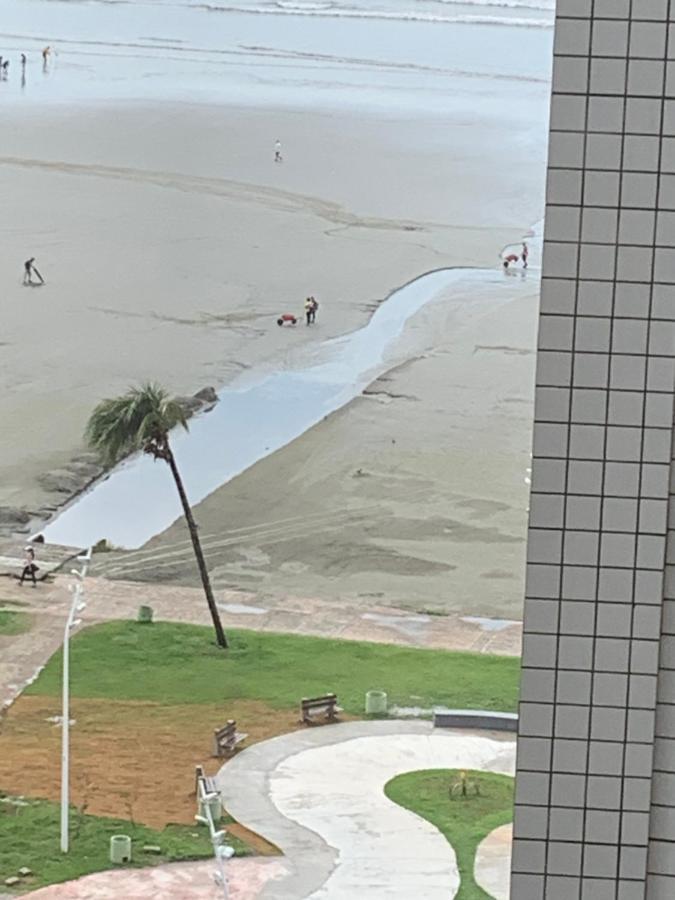 Sao Vicente Itarare Predio Frente Mar Apto Fundo Vista Parcial Eksteriør billede